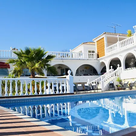 Luxurious Costa Del Sol Ferienhaus Fuengirola