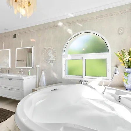 Luxurious Costa Del Sol