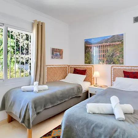 Luxurious Costa Del Sol * פואנגירולה