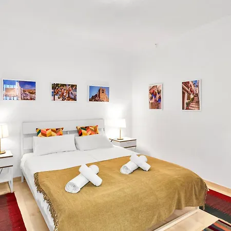 בית נופש Luxurious Costa Del Sol פואנגירולה
