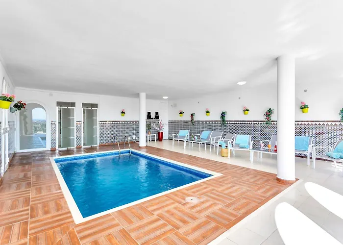 Luxurious Costa Del Sol בית נופש *