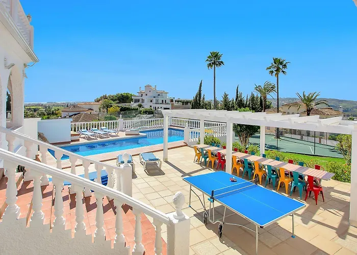 Luxurious Costa Del Sol פואנגירולה